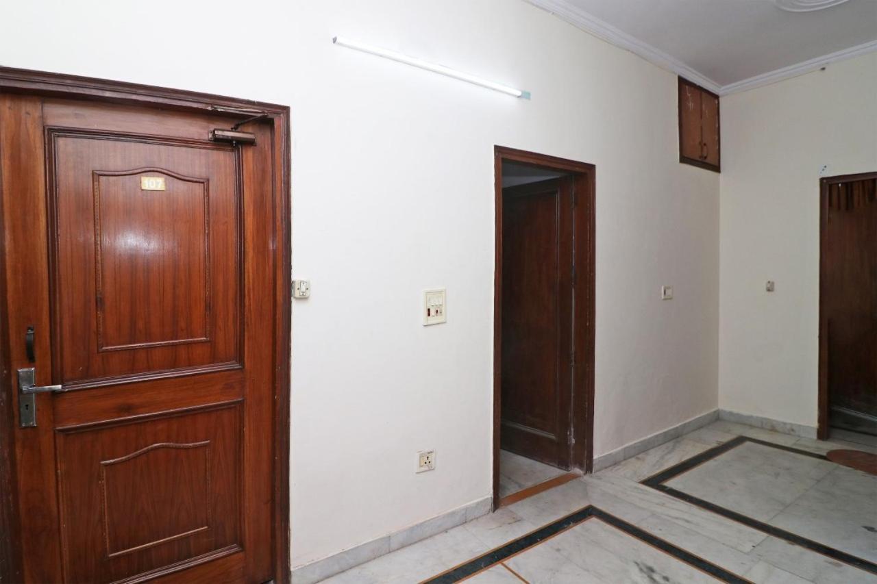 Hari Villa Residency --Near Noida Indoor Stadium Bagian luar foto